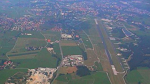 Flugplatz KAUFBEUREN (militrisch geschlossen) - Genauere Darstellung mit Anfahrthilfe (...klick)
